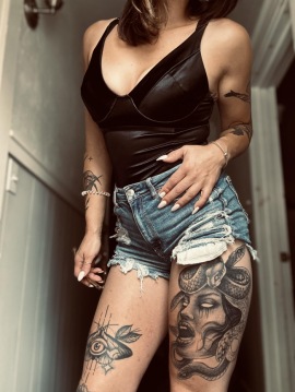 Tattoo Model Boston Average Brunette